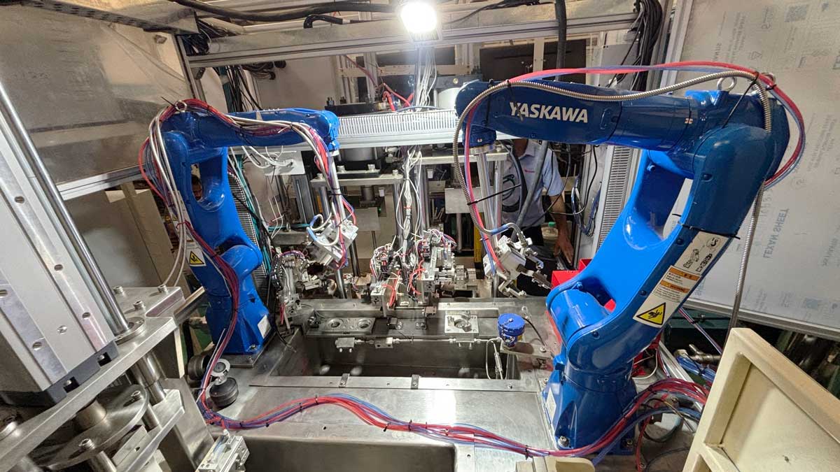 robotic-assembly-line