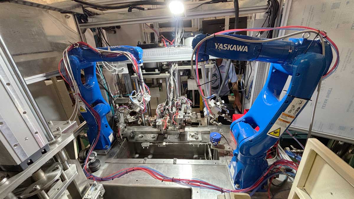 robotic-assembly-line